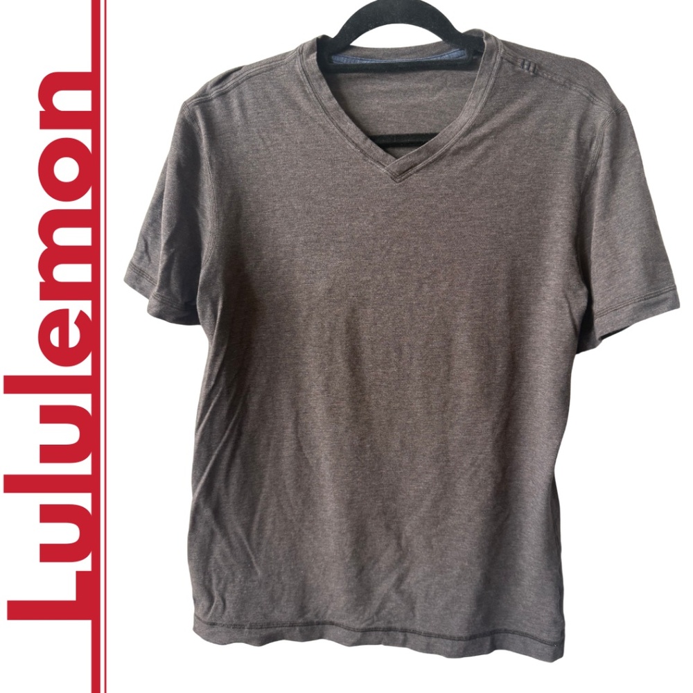 Lululemon: Brown V-Neck Tee, Size Medium.